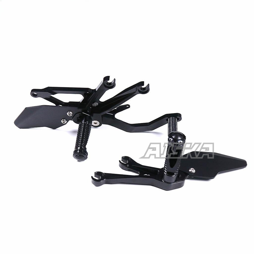 AISKA CNC Aluminum Alloy Motorcycle Racing Footpeg Footrest Rear Pedal Rearset for Yamaha YZF R7 2022 2023 2024