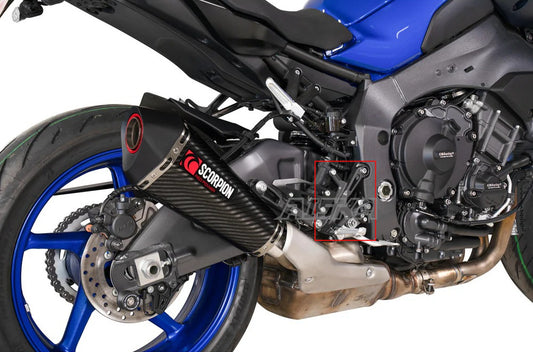 AISKA Five-layer Carbon Fiber Motorcycle Passenger Foot Peg Mount Kit Heel Guards Cover for Yamaha MT10 FZ10 2016-2021 2018 2019