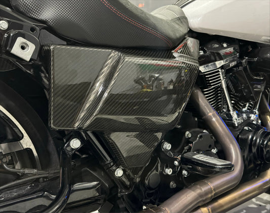 AISKA Harley Davidson Touring 2024-2025 Carbon Fiber Side Battery Cover