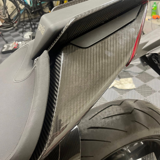 AISKA Aprilia TUONO V4 2021-2025 Carbon Fiber Rear Seat Side Panel