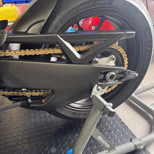 AISKA Aprilia TUONO V4 2021-2025 Carbon Fiber Chain Guard