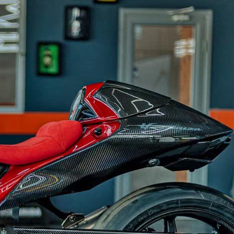AISKA Suzuki GSX1300 R Hayabusa Gen3 2021-2025 Carbon Fiber Rear Seat Cover