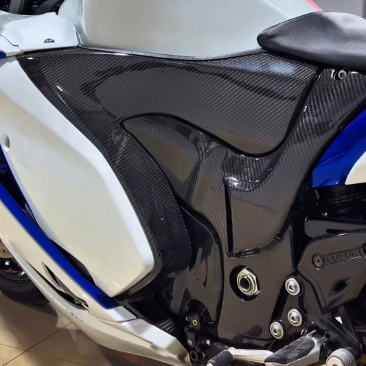AISKA Suzuki Hayabusa GSX1300R 2021-2025 Carbon Fiber Mtank Side Panel