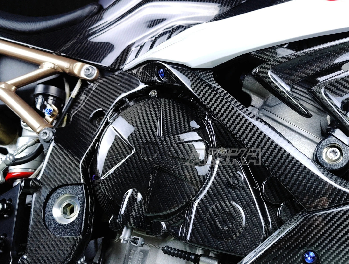 AISKA in Stock 100% 3K Dry Carbon Fiber Motorcycle Right Engine Clutch Cover Fairing for BMW S1000RR S1000R M1000R 2023 2024 2025