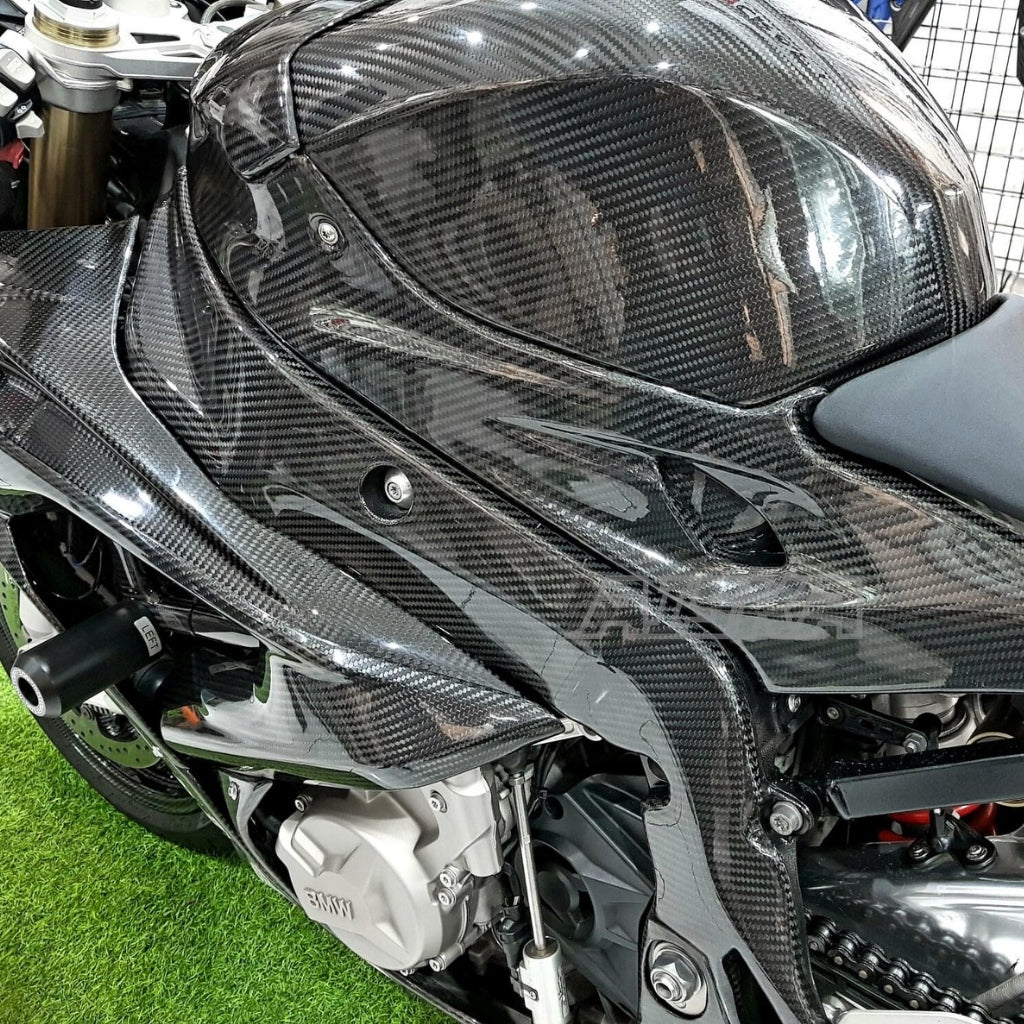 AISKA Twill Wave Dry Carbon Motorcycle ABS Injection Material Model Carbon Fiber Fuel Tank Cover for BMW S1000RR 2015-2018