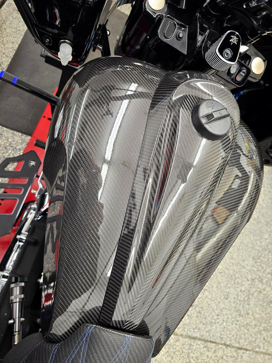 AISKA Harley Davidson Touring Bikes 2008-2023 Carbon Fiber Fuel Tank Cover