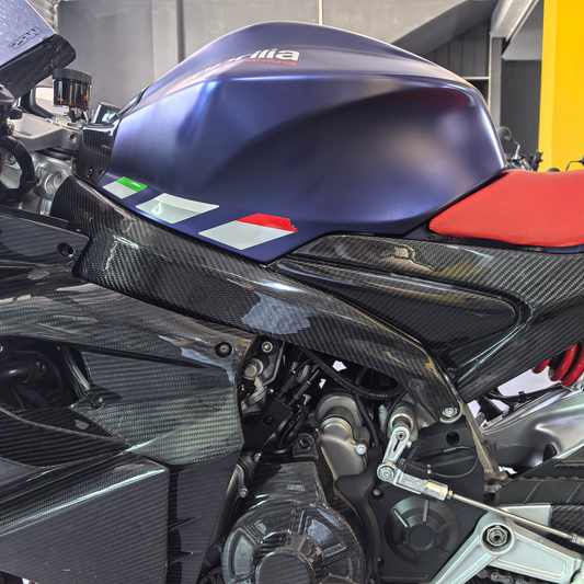 AISKA Aprilia RS660 2021-2025 Carbon Fiber Frame Cover