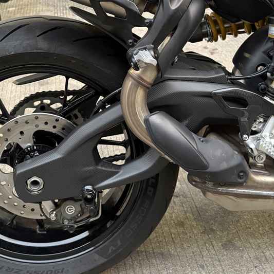 AISKA Ducati Panigale V2 2025+ Carbon Fiber Swingarm Cover