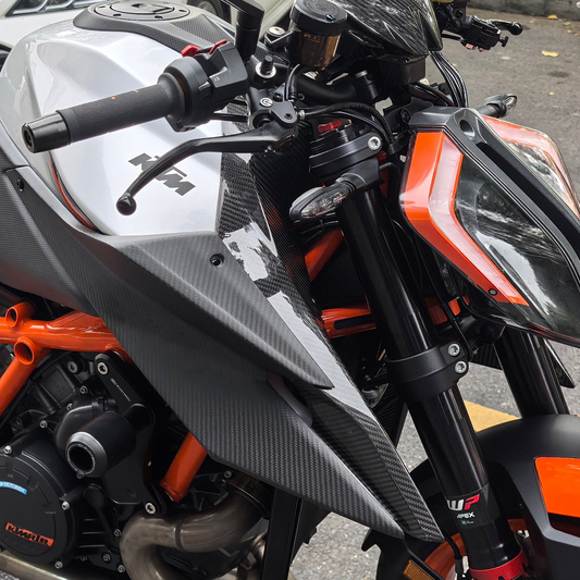 AISKA KTM 1290 Super Duke 2020-2024 Carbon Fiber Dash Side Panel