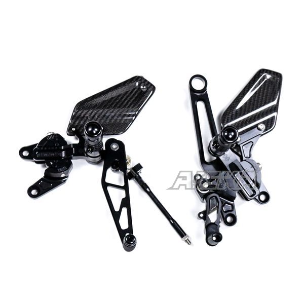 AISKA Aprilia RSV4 2009-2025 Carbon Fiber CNC Adjustable Foot Pegs