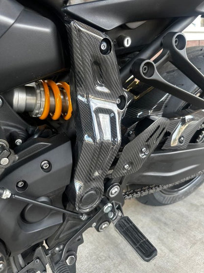 AISKA 100% Dry Carbon Fiber Motorcycle Engine Panel Trim Carbon Fiber Frame Covers for Yamaha MT07 MT-07 FZ07 FZ-07 2014-2022