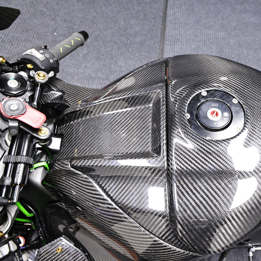 AISKA Kawasaki Ninja ZX10R 2021-2025 Carbon Fiber Fuel Tank Cover