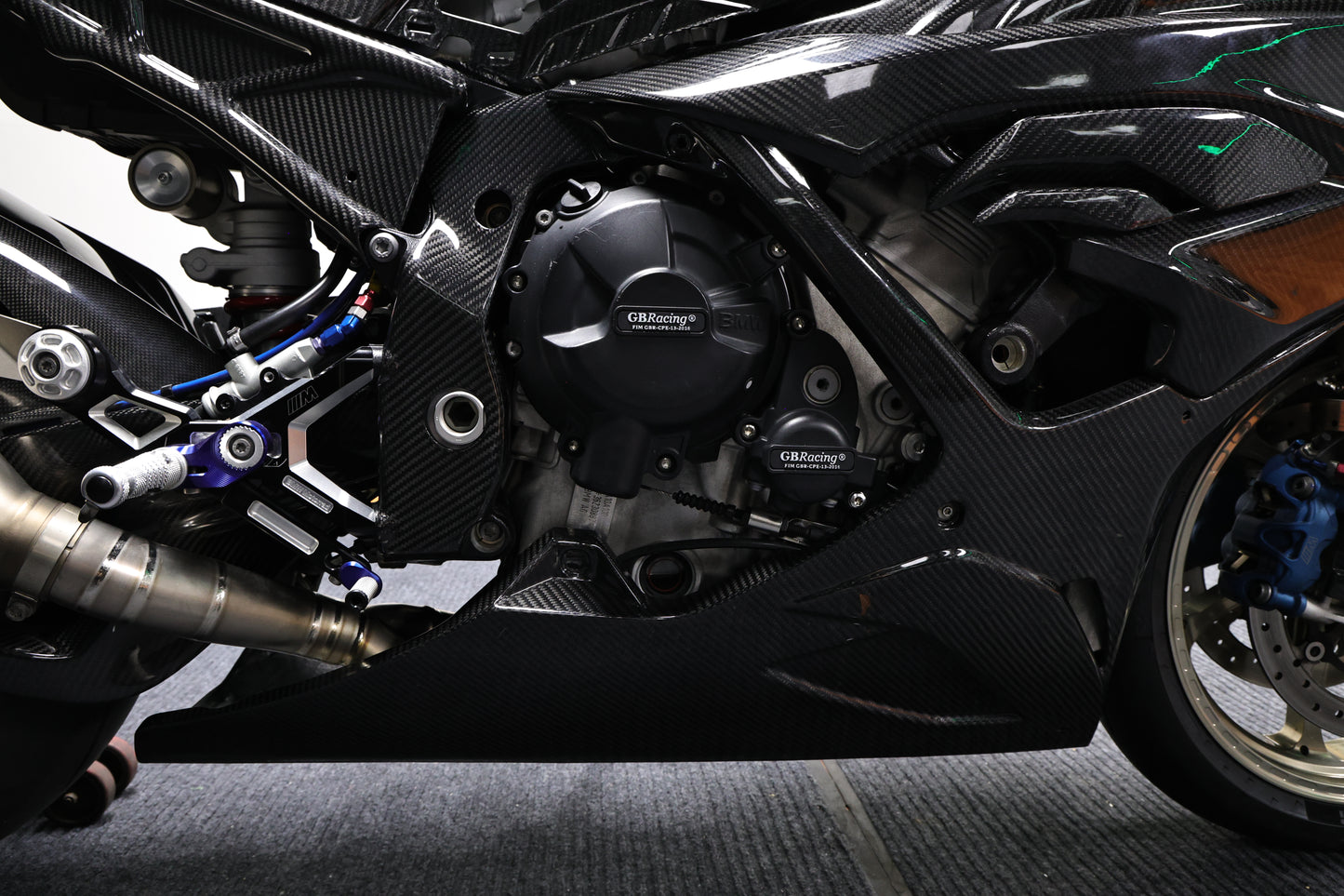 AISKA BMW S1000RR 2019-2025 Carbon Fiber Racing Belly Pan