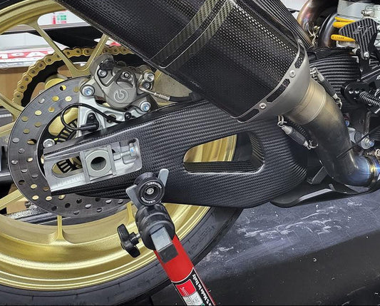 AISKA Aprilia TUONO V4 2021-2025 Carbon Fiber Swingarm Cover
