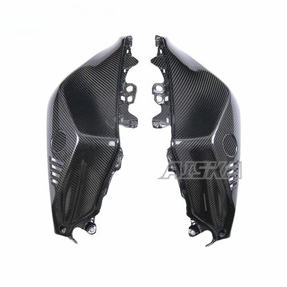 AISKA R7 Carbon Fiber Tank Side Cover Motorcycle Carbon Fibre Fuel Tank Cover Side Fairing for Yamaha R7 2022 2023 2024