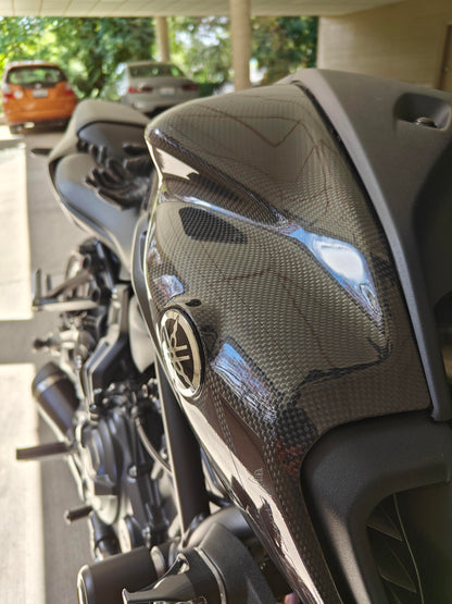 AISKA 3K Carbon Fiber Motorcycle Accessories Fuel Gas Tank Side Panels Covers for Yamaha MT07 FZ07 2018-2022