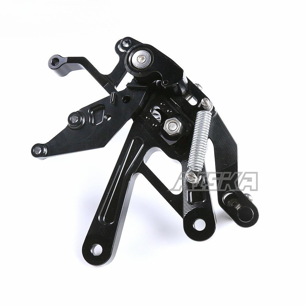 AISKA Dry Carbon Fiber Motorcycle Adjustable Sport Racing Rearset Footpeg Footrest Rear Set for Yamaha YZF R1 R1M 2015-2024