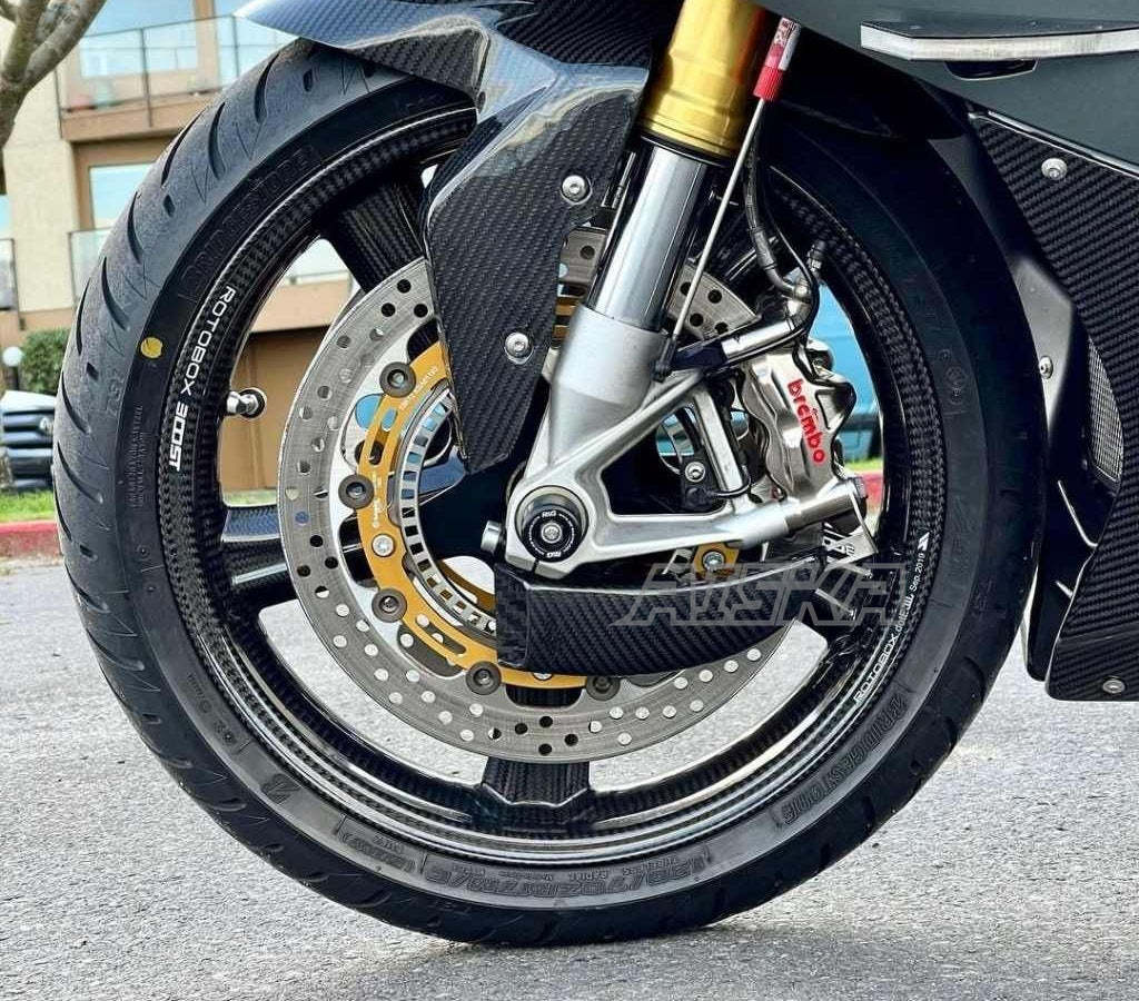AISKA Ducati Panigale V2 2020-2024 Carbon Fiber Brake Disk Cooler Air Duct