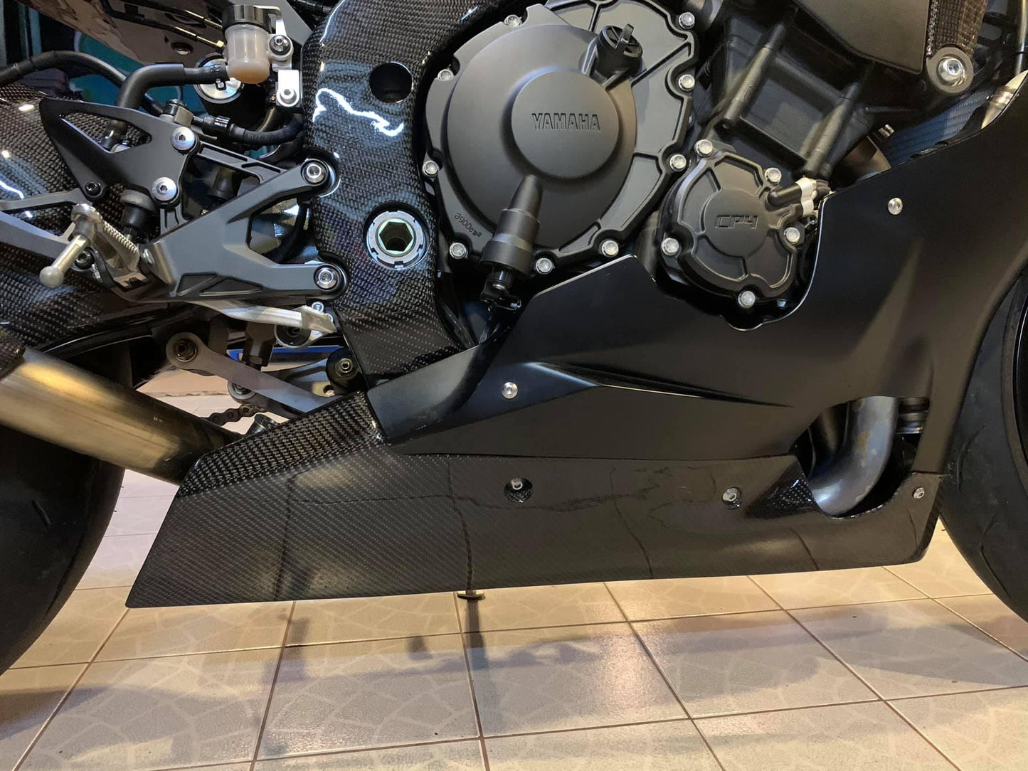 AISKA Motorcycle Carbon Fiber Belly Pan Engine Spoiler Lower Panel Fairing Cowl Cover for Yamaha R1 R1M 2015-2019