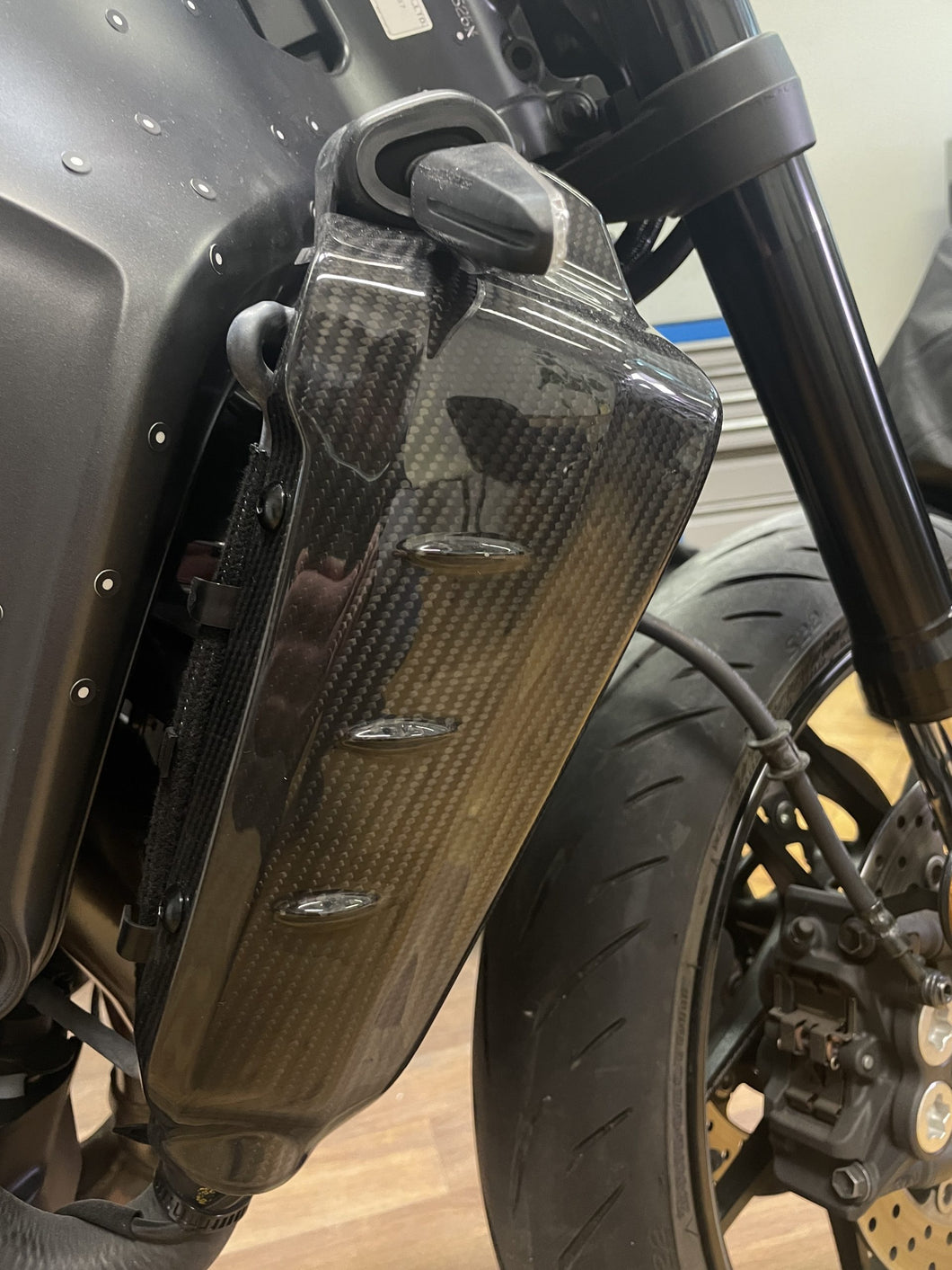 AISKA 3k Full Carbon Fiber Motorcycle Accessories Water Tank Side Panels Radiator Cover for Yamaha MT09 FZ09 2021-2023