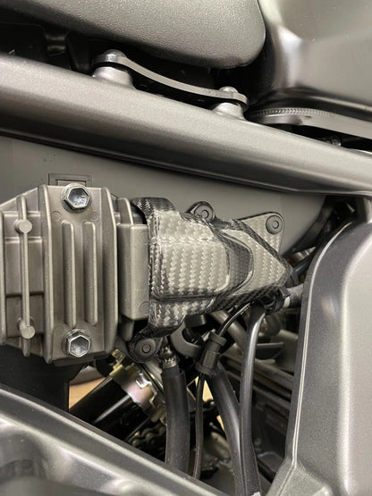 AISKA 100% 3k Carbon Fiber Motorcycle Accessories Side Panel Decorative Cover for Yamaha MT09 FZ09 2021-2023