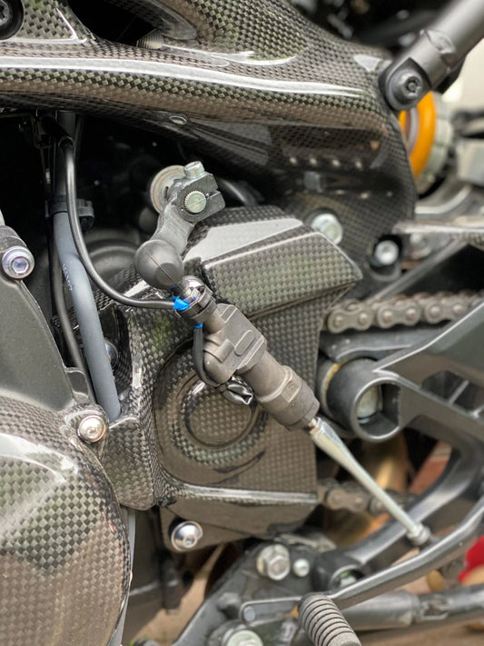 AISKA Motorcycle Carbon Fiber Engine Cover Front Chain Case Guard Cover Sprocket Fairing for Yamaha MT07 FZ07 2018-2022