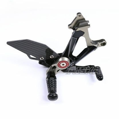 AISKA Racing Motorcycle Carbon Fiber Foot Kit CNC Aluminum Alloy Rear Sets Footrest Rear Set for Ducati Streetfighter V4 V4S