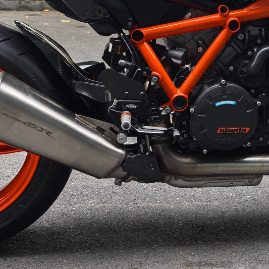 AISKA KTM 1290 Super Duke 2020-2024 Carbon Fiber Exhaust Cover