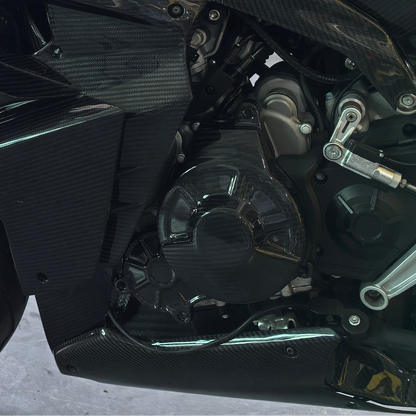 AISKA Aprilia RS660 2021+ Carbon Fiber Right Clutch Cover
