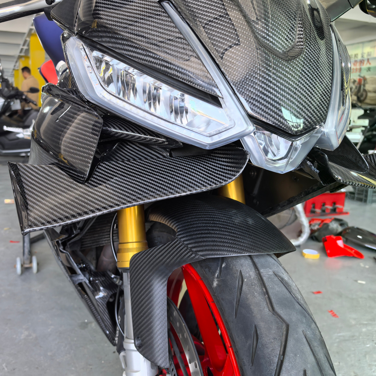 AISKA Aprilia RS660 2021+ Carbon Fiber Side Panels Wings