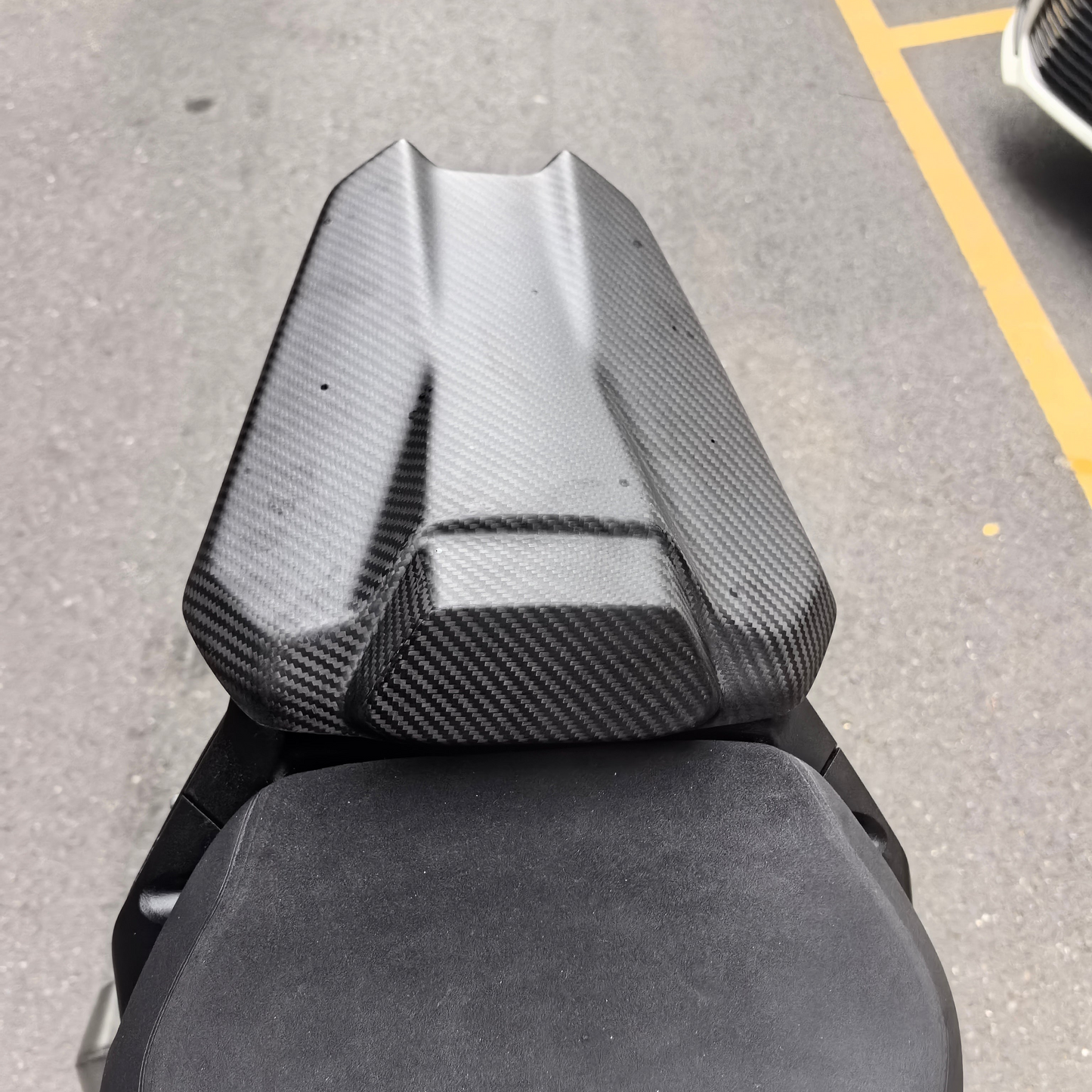 AISKA KTM 1290 Super Duke 2020-2024 Carbon Fiber Seat Cover