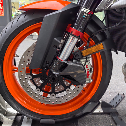 AISKA KTM 1290 Super Duke 2020-2024 Carbon Fiber Brake Caliper Cooler