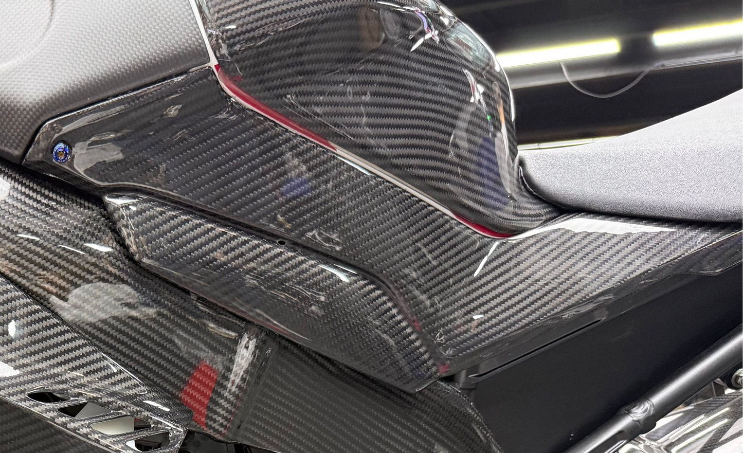 AISKA Honda CBR1000RR-R 2021-2024 Carbon Fiber Tank Side Panels