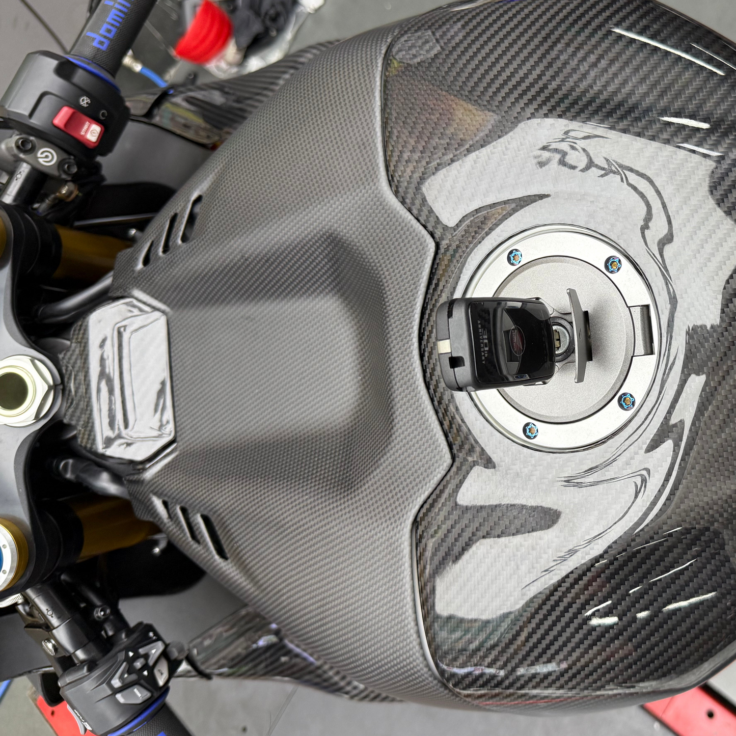 AISKA Honda CBR1000RR-R 2021-2024 Carbon Fiber Airbox Cover