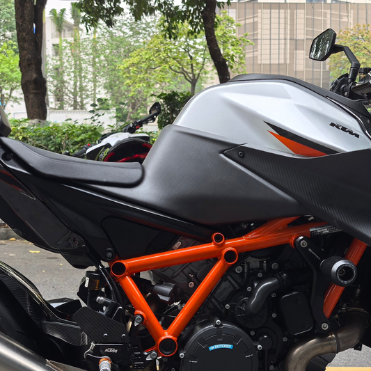 AISKA KTM 1290 Super Duke 2020-2024 Carbon Fiber Tank Cover